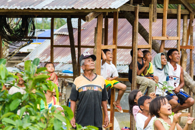 Philippines-Drone_Adventures_watching