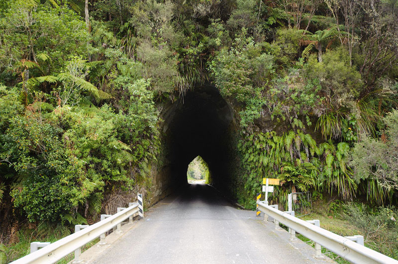 Tunnel_Problem-Okau_Road