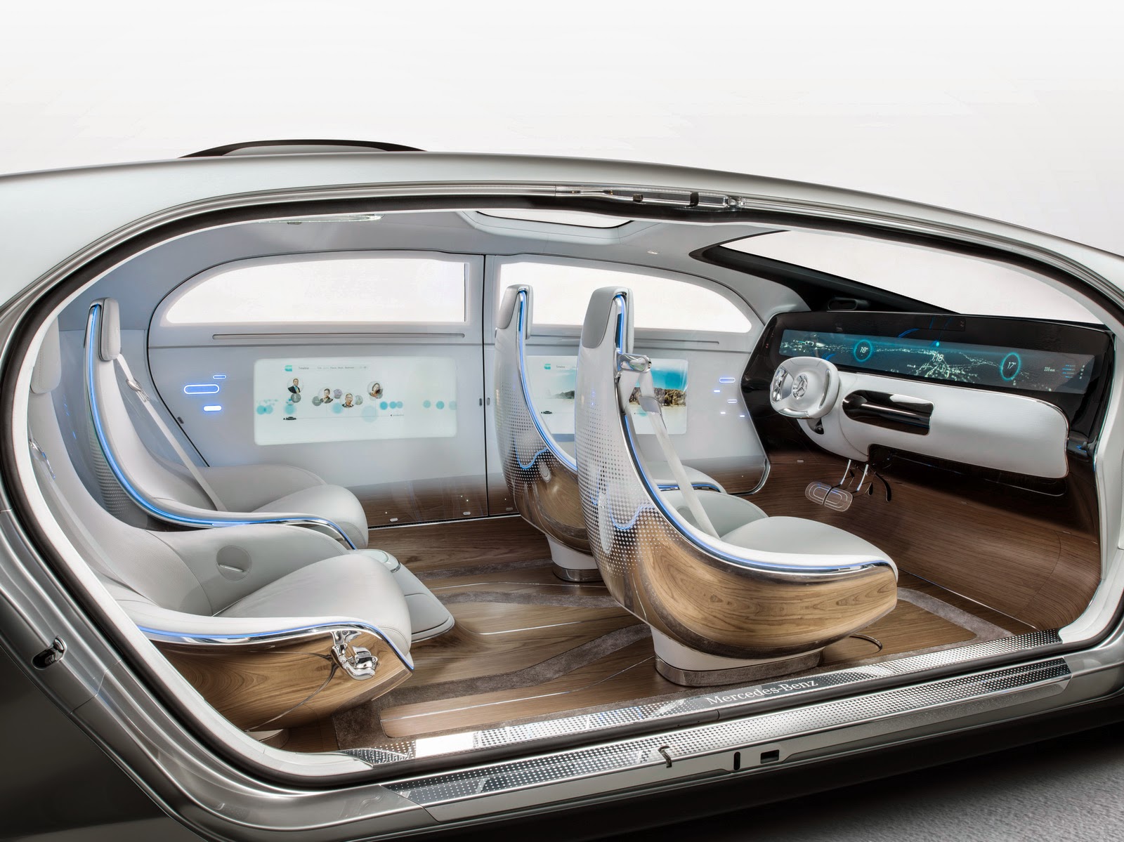 Mercedes-Benz-F-015-Luxury-in-Motion-Concept-40