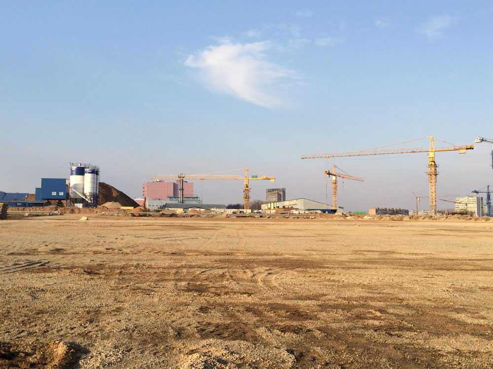Cranes at work on the Skolkovo campus. March 2015. Photo credit: Hallie Siegel.
