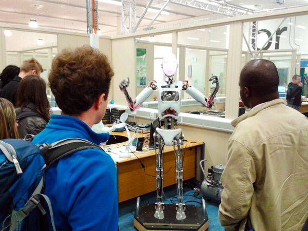 Robothespian welcomes visitors to Bristol Robotics Lab during #ERW2015. Image: euRobotics