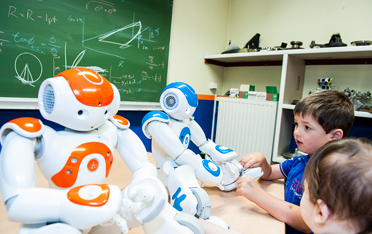 Researchers believe robots can be more effective than puppets and other traditional methods of treating autism. Image courtesy of the DREAM project.