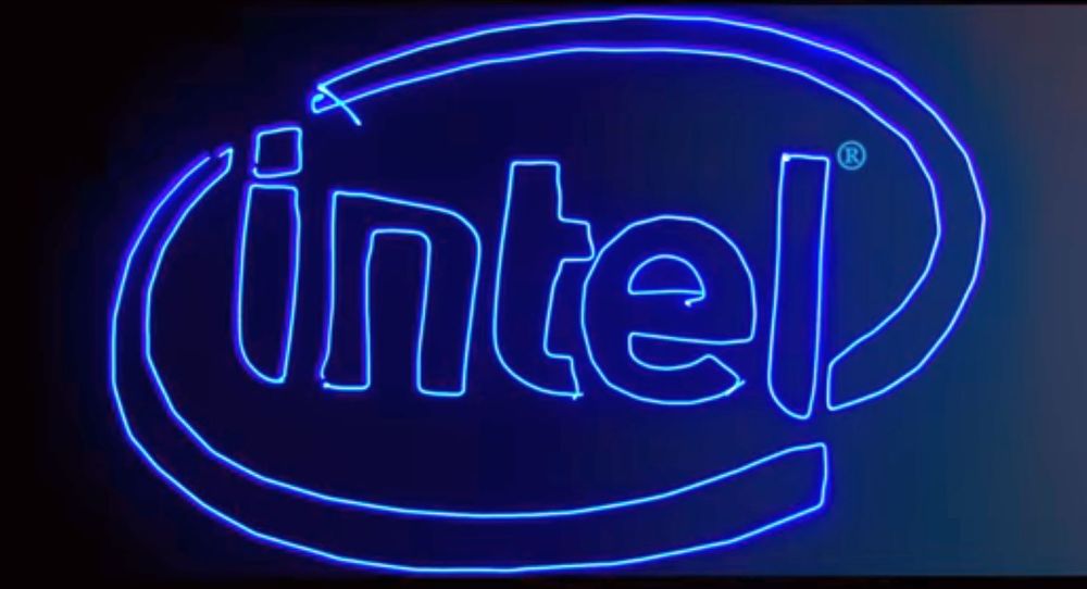 intel_drone_light_painting