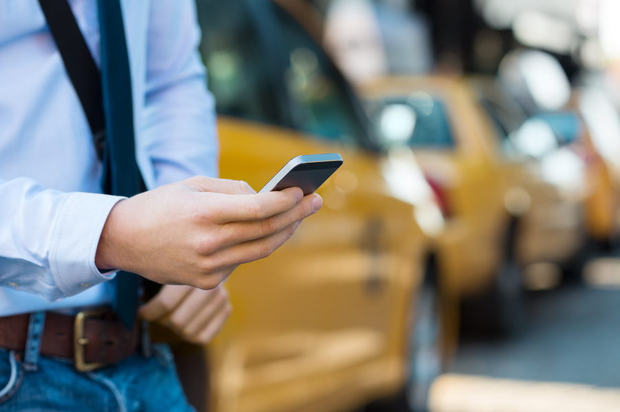smartphone-app-uber-taxi-car-cars