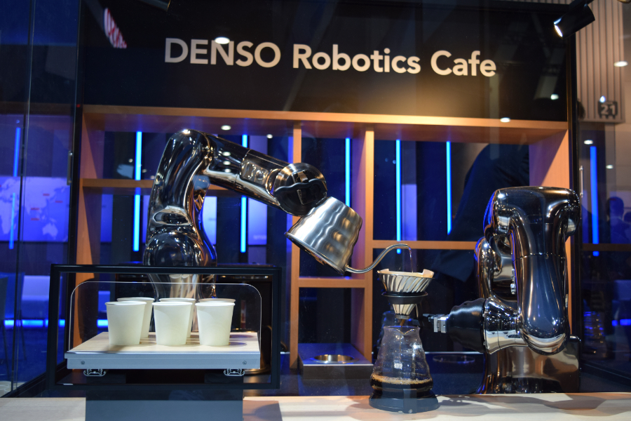 denso-robotics-cafe-arm-ces2017
