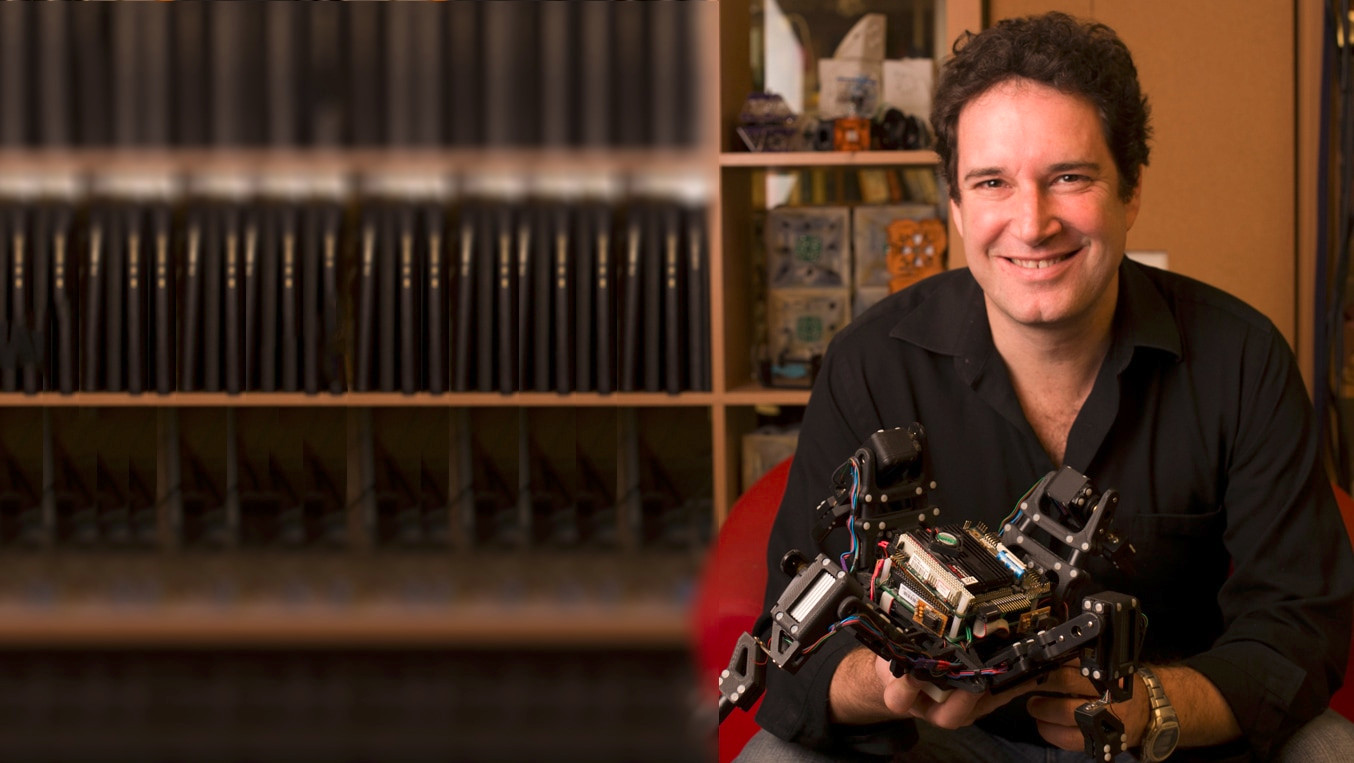IEEE RAS Soft Robotics Podcast with Hod Lipson: Can we design self-aware robots?