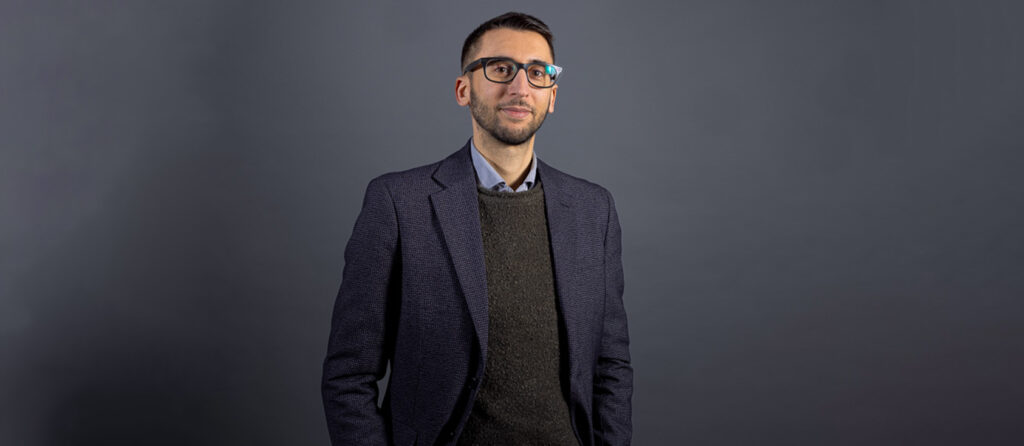 Robots Assess Whether To Trust Or Distrust People