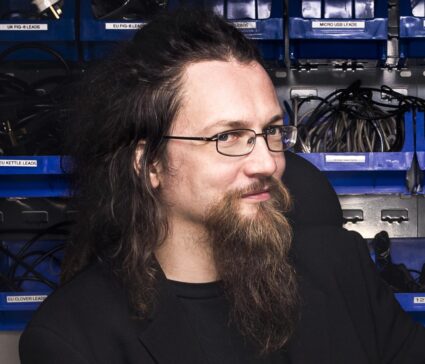 Robot Talk Episode 152 – Dexterous robot hands, with Rich Walker